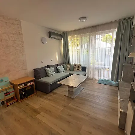 Apartman Robinson Garden